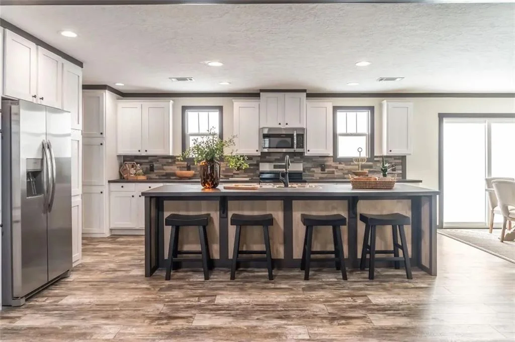 22 Old Sandfort Rd, Phenix City, AL 36869