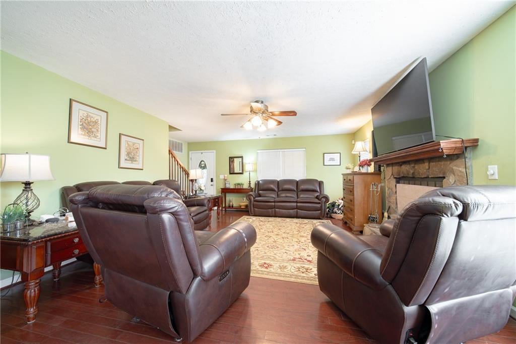 11 Lee Road 2058