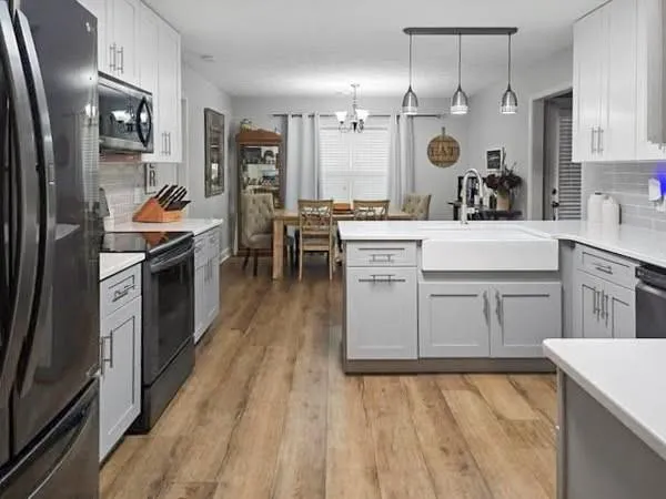 Phenix City, Alabama 36867, United States, 5 Bedrooms Bedrooms, ,3 BathroomsBathrooms,Residential,Active,7542