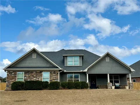 46 Silver Leaf Loop, Phenix City, AL MLS: E100164