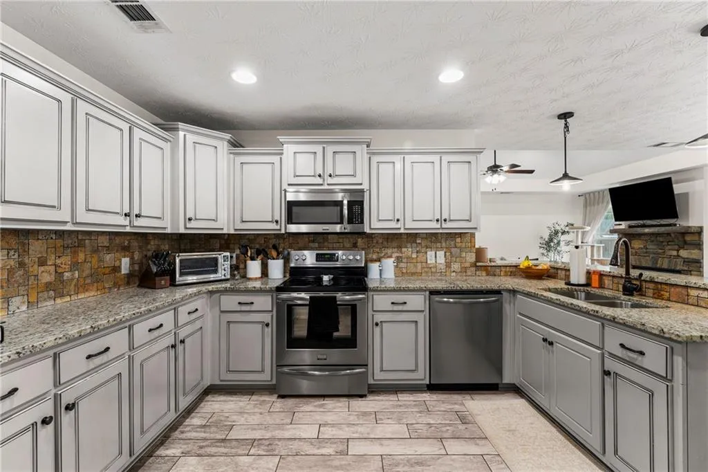 Additional image 10 of 14 Elizabeth Way, Phenix City, AL 36869