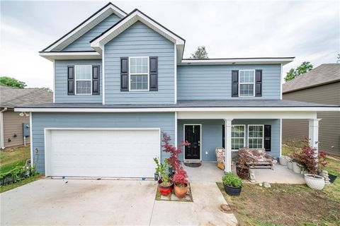 81 Wood Hill Drive Smiths Station AL 36877