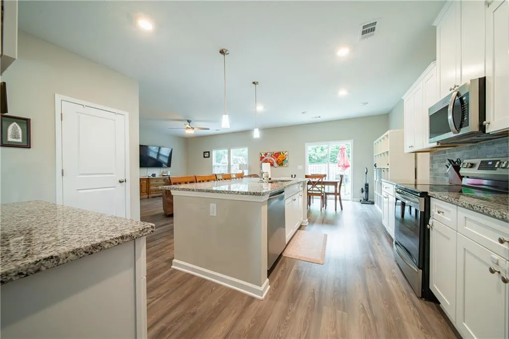 Additional image 11 of 81 Wood Hill Drive, Smiths Station, AL 36877