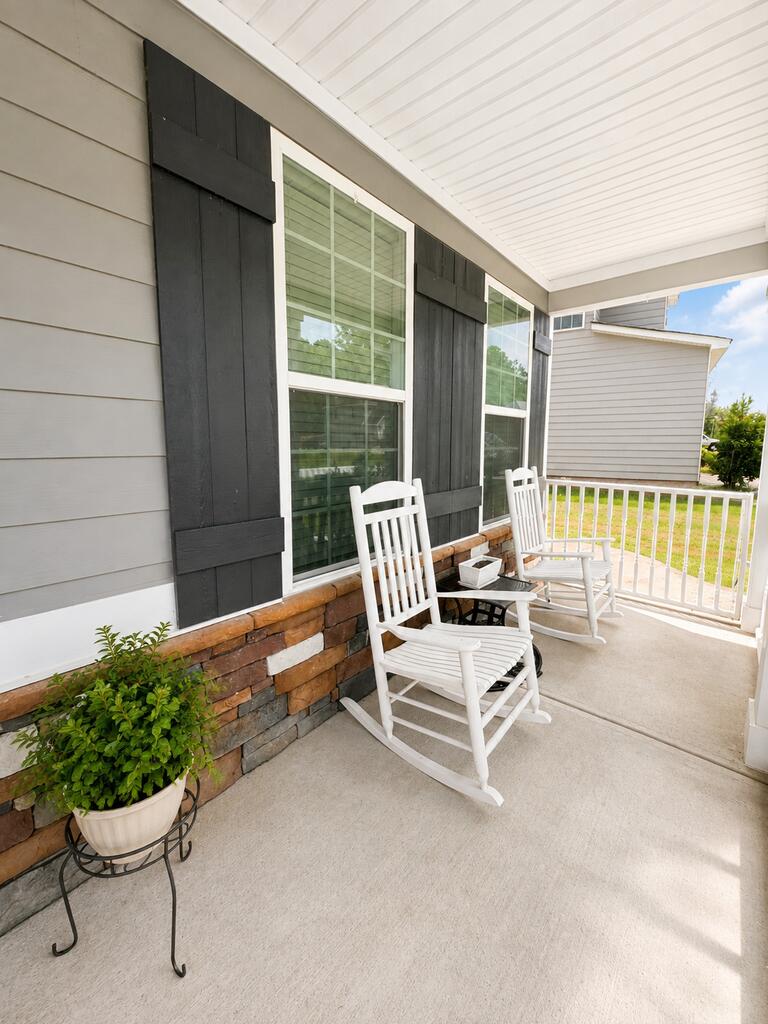 184 CEDAR WAY
