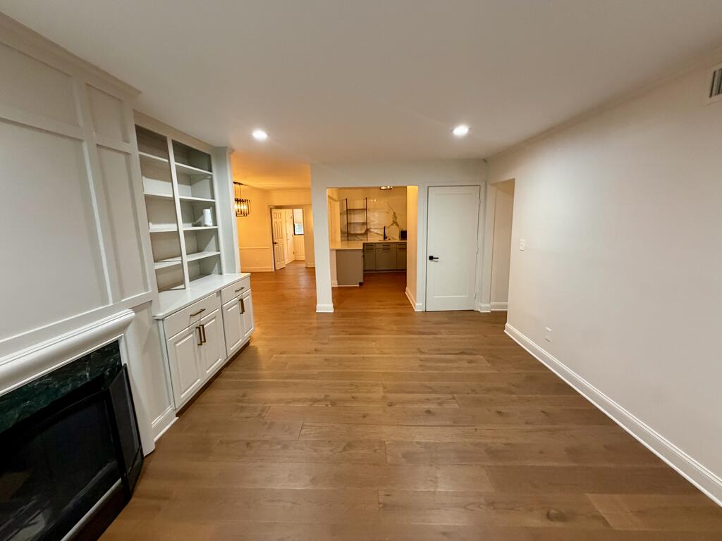 8 NW CANTEY PLACE