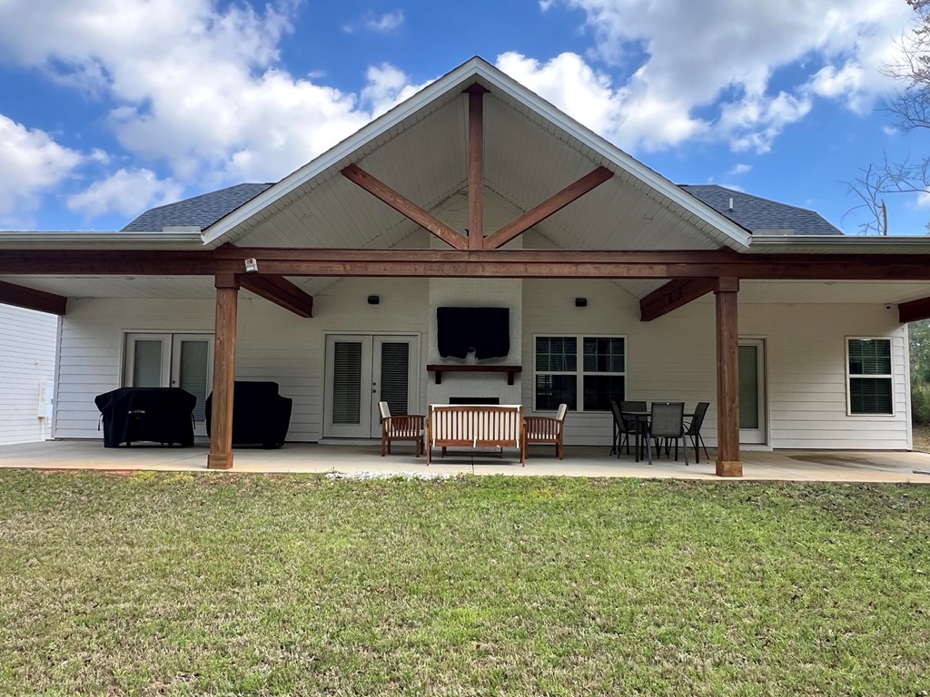 8001 HAYFIELDS ROAD