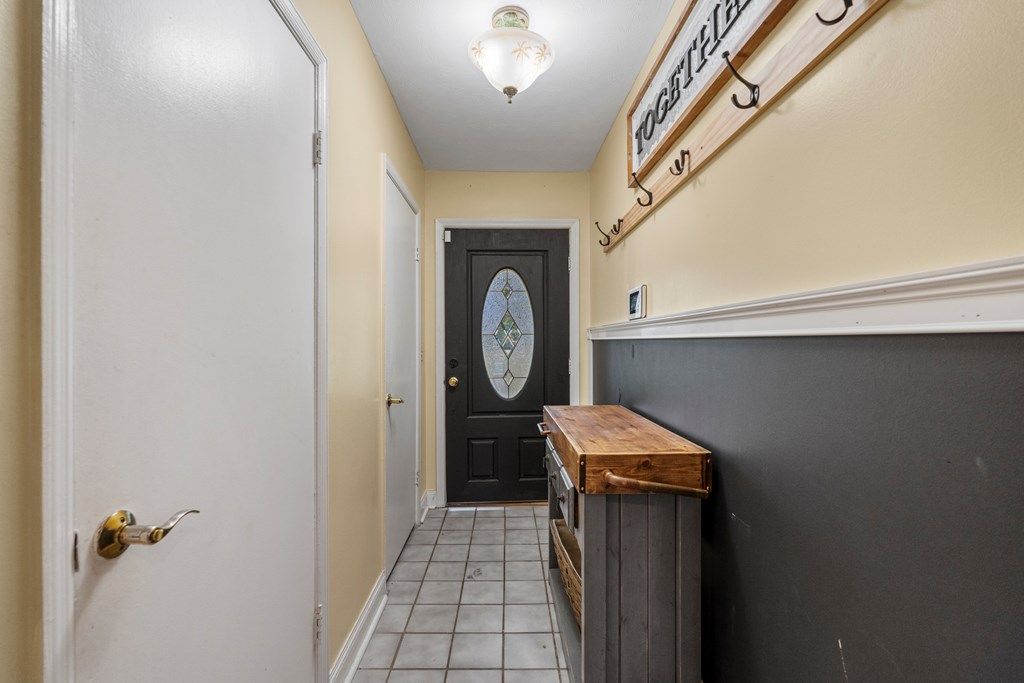Photo of 29 Overlook Drive, SEALE, AL 36875 (MLS # 231776)