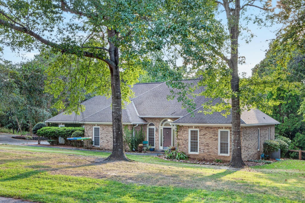 584 LEE ROAD 0613