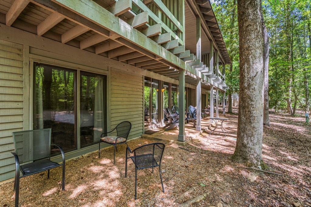 1101 DUCK POND BRANCH