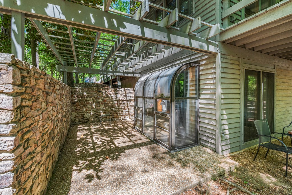 1101 DUCK POND BRANCH