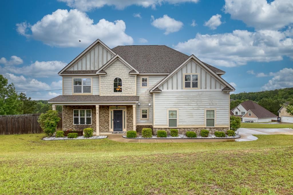 Photo of 25 Red Maple Drive, PHENIX CITY, AL 36869 (MLS # 231897)