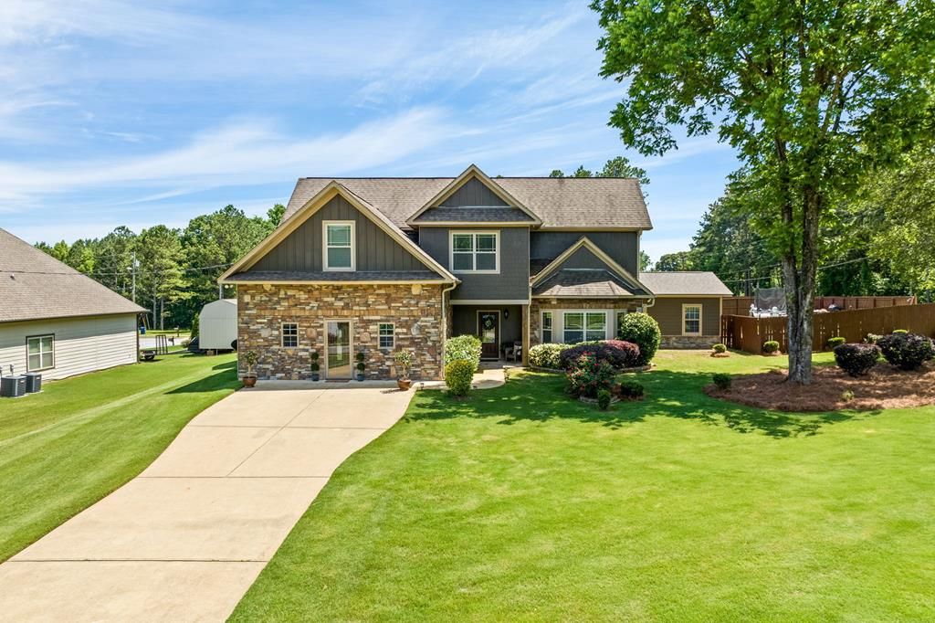 Photo of 20 Lee Road 2192, CUSSETA, AL 36852 (MLS # 231346)