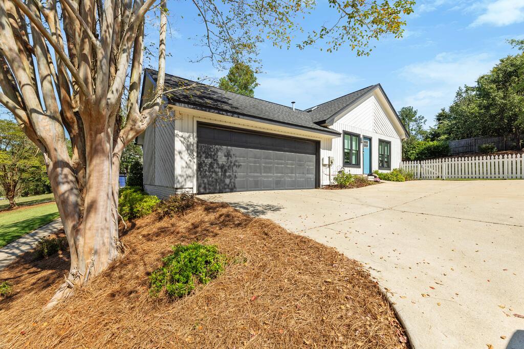 9 BRIDGECREEK COURT