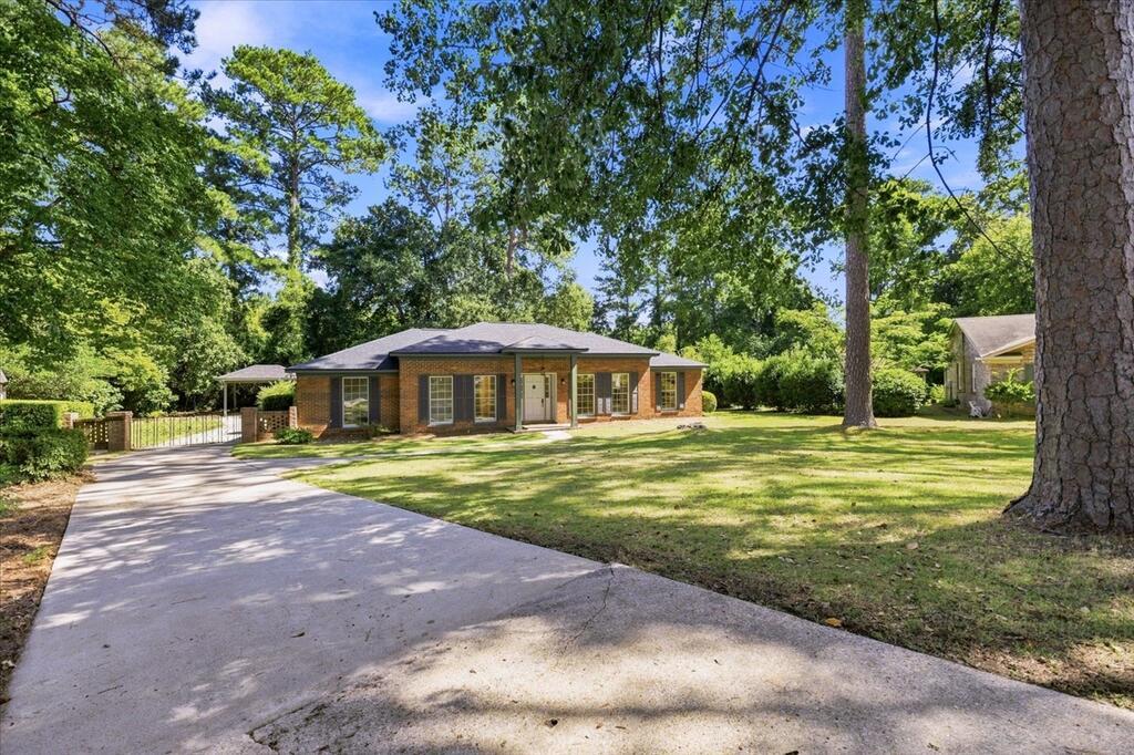 4 SPRINGVALLEY COURT