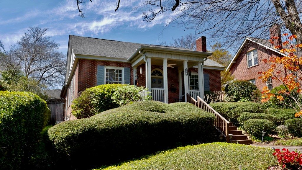 Photo of 1427 16th Avenue, COLUMBUS, GA 31901 (MLS # 231482)