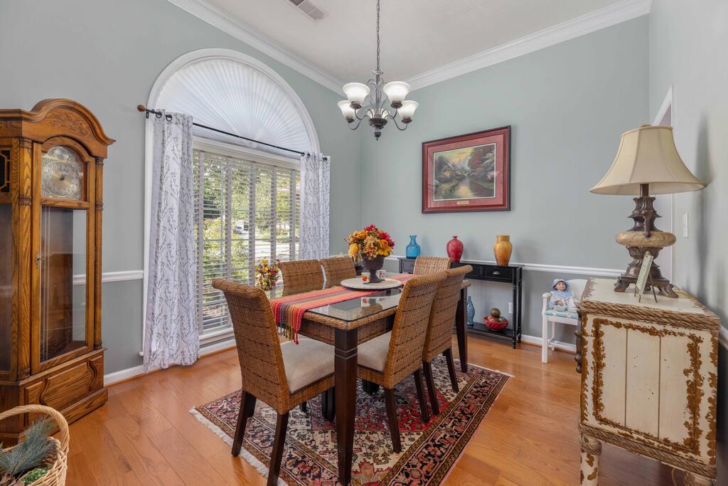 4847 SPRINGWOOD CIRCLE