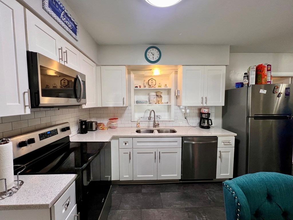 263 NIGHTINGALE DRIVE