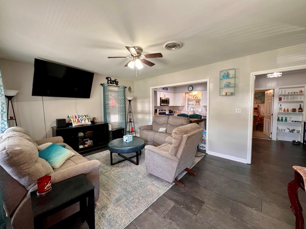 263 NIGHTINGALE DRIVE