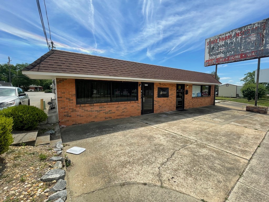 3515 VETERANS PARKWAY