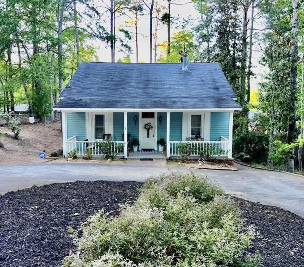 Photo of 904 Mayes Way, MANCHESTER, GA 31816 (MLS # 231311)