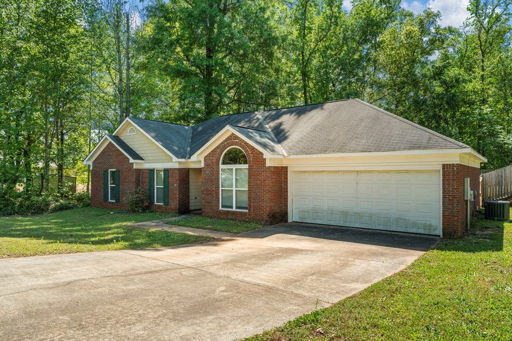 Photo of 4996 Stone Park Drive, COLUMBUS, GA 31909 (MLS # 231189)