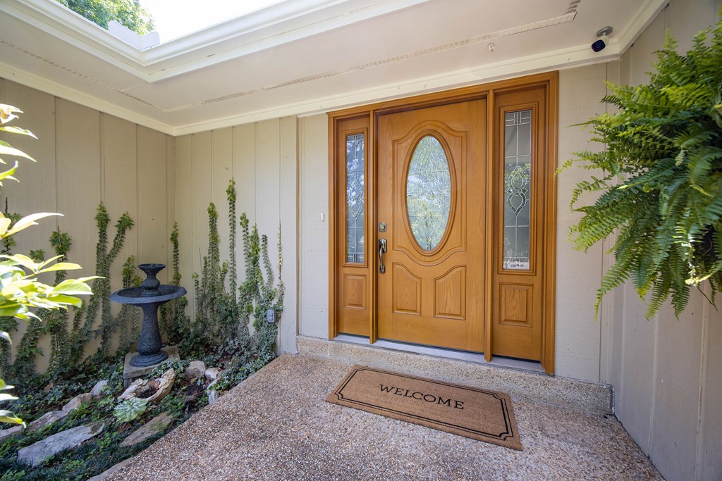 6129 CAPE COD COURT
