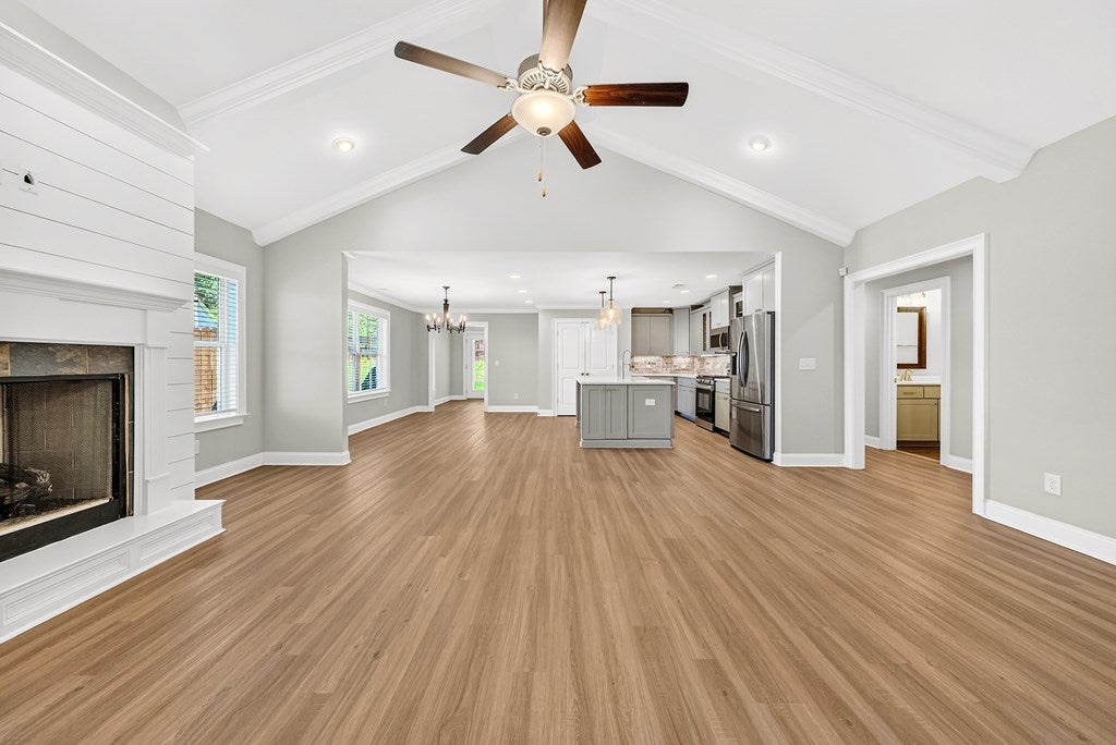 41 LOBLOLLY LANE