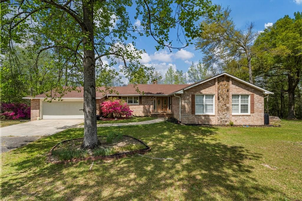 Photo of 42 Maringo Creek Road, PHENIX CITY, AL 36869 (MLS # 230824)