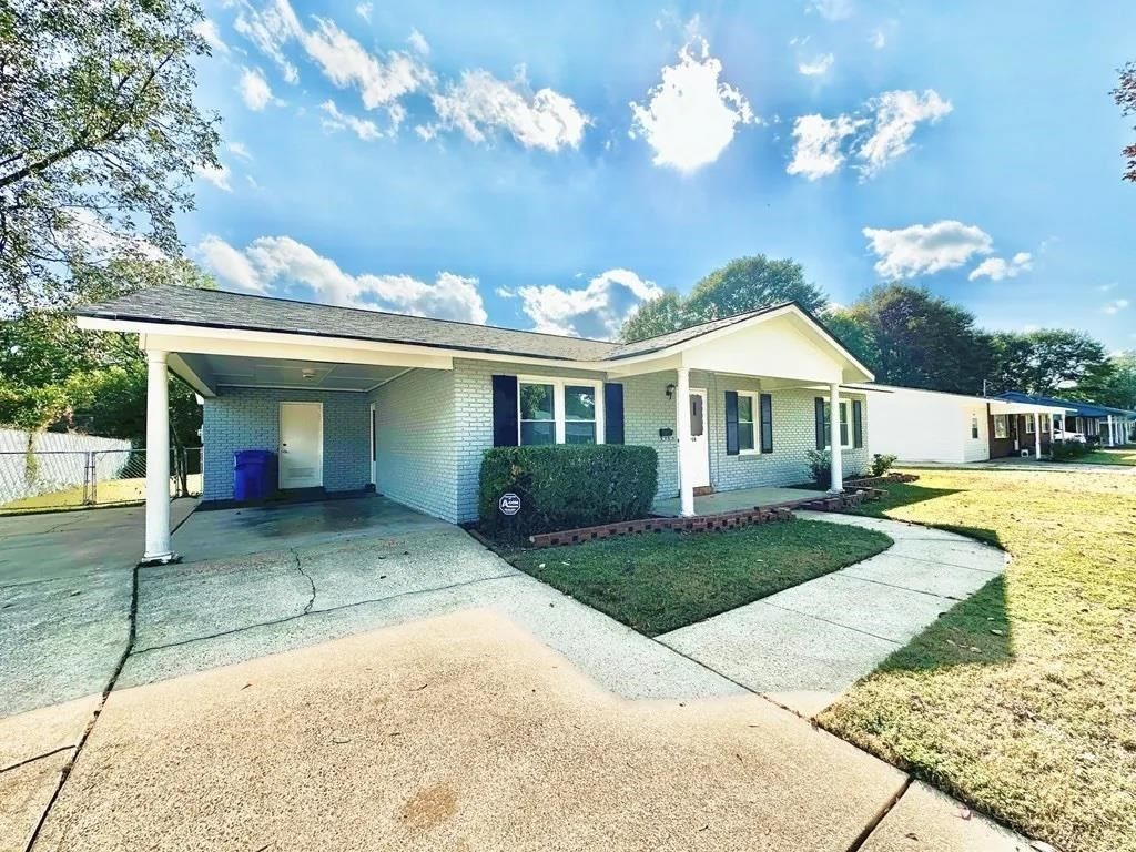 Photo of 2928 Luckie Street, COLUMBUS, GA 31903 (MLS # 231286)