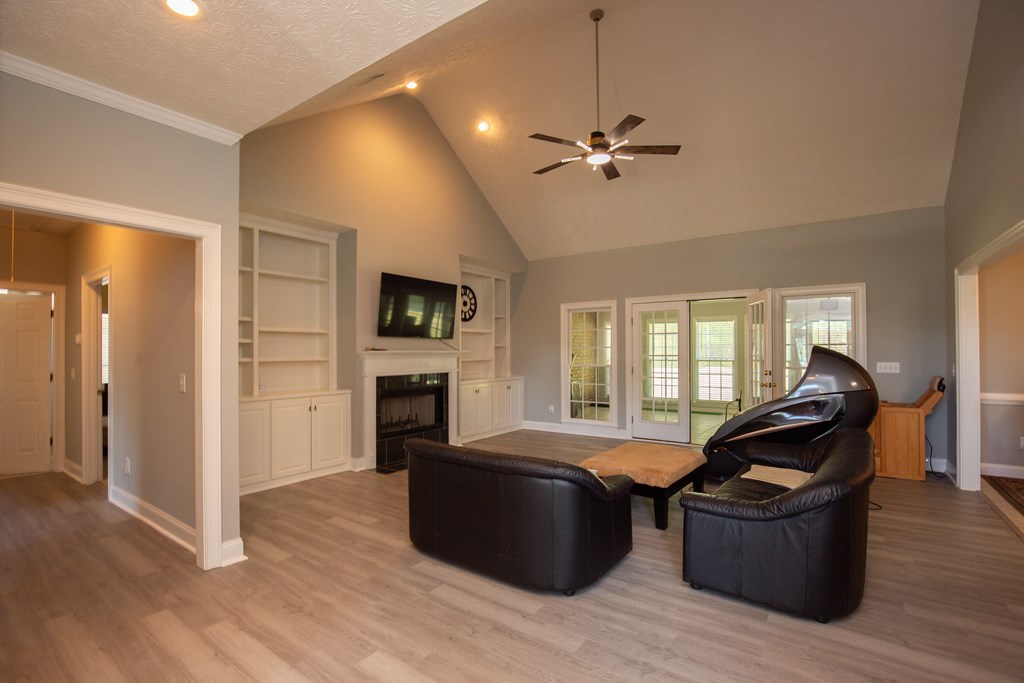 8113 HIGHLANDS DRIVE