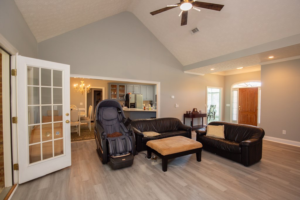 8113 HIGHLANDS DRIVE