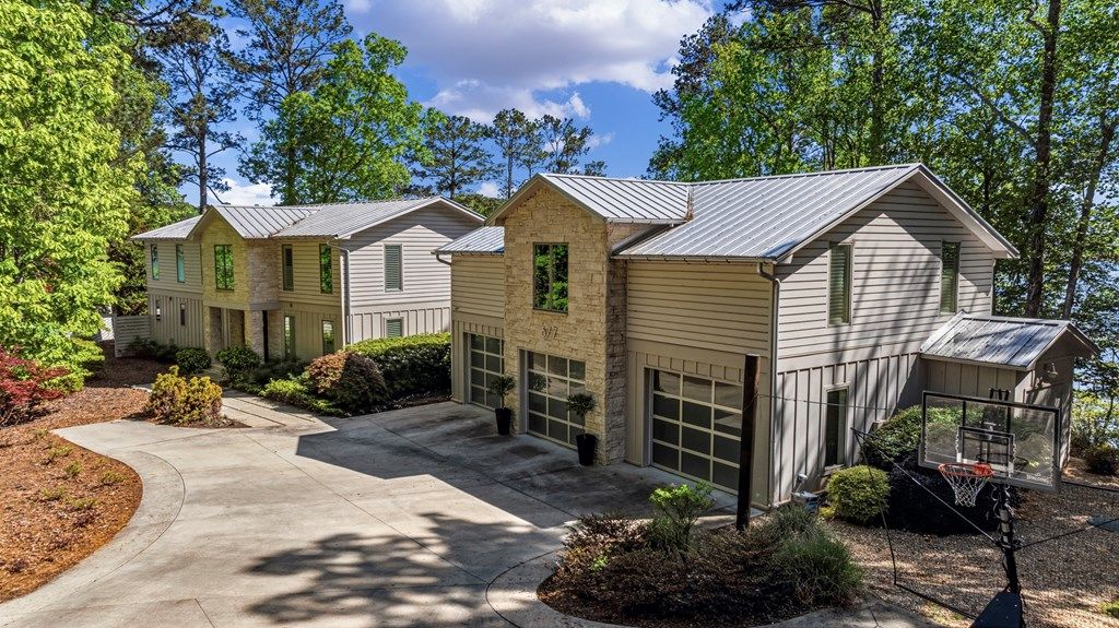 Photo of 677 Layfield Branch Road, HAMILTON, GA 31811 (MLS # 231198)