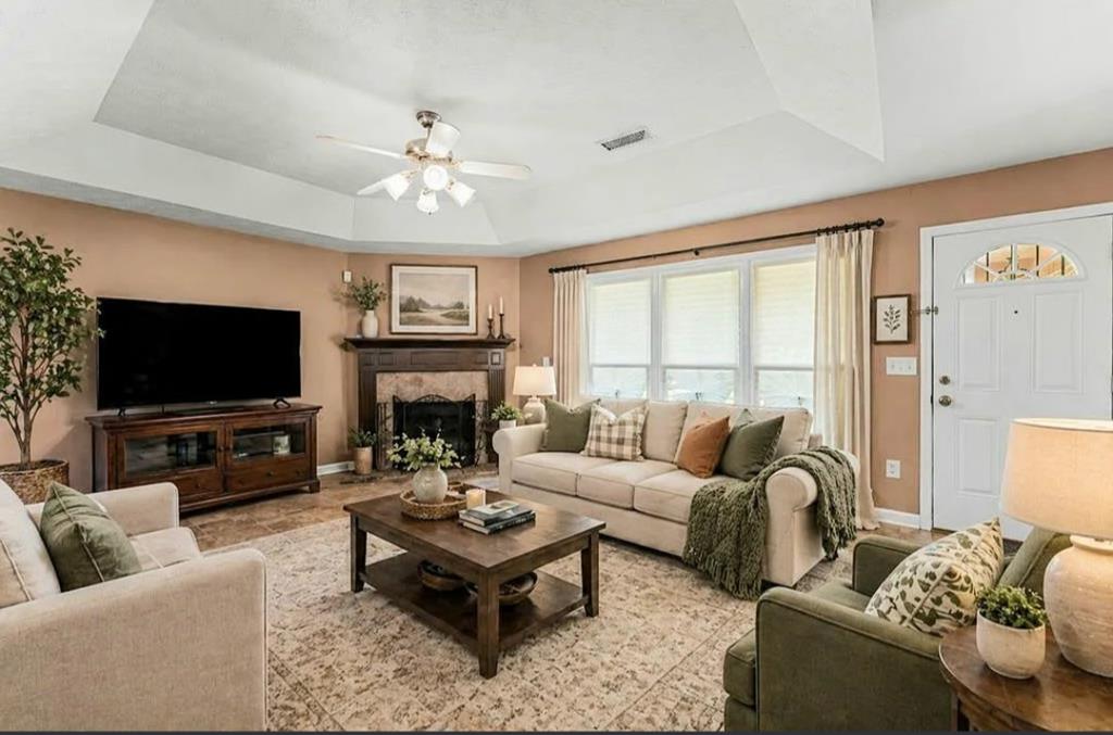 7172 VILLAGE LOOP