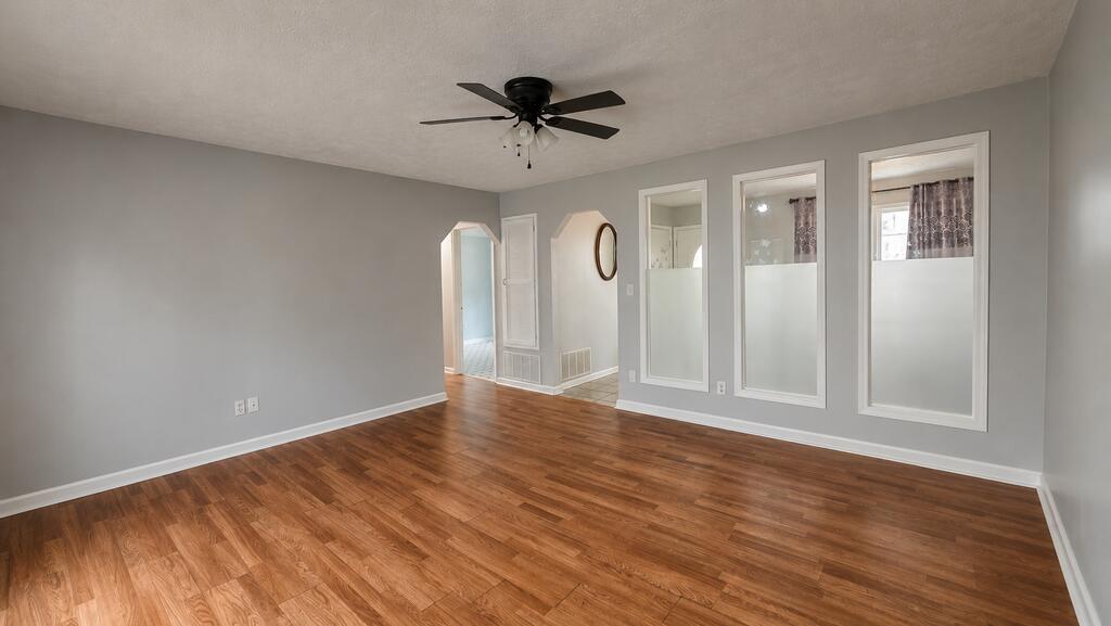 4926 STERLING RIDGE COURT