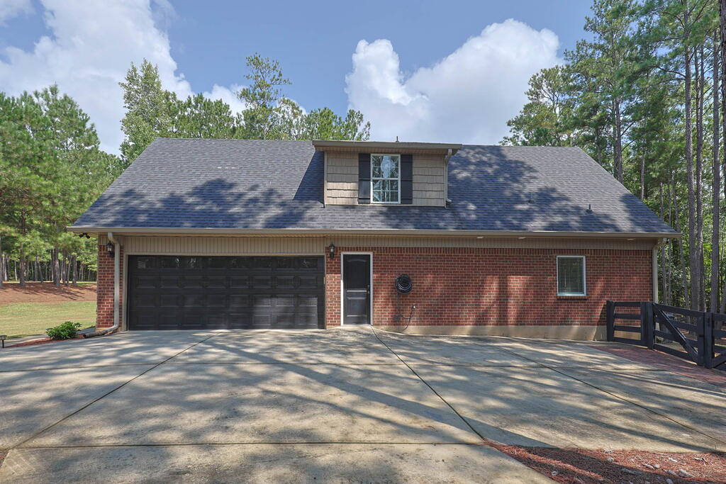 44 VIBURNUM WAY