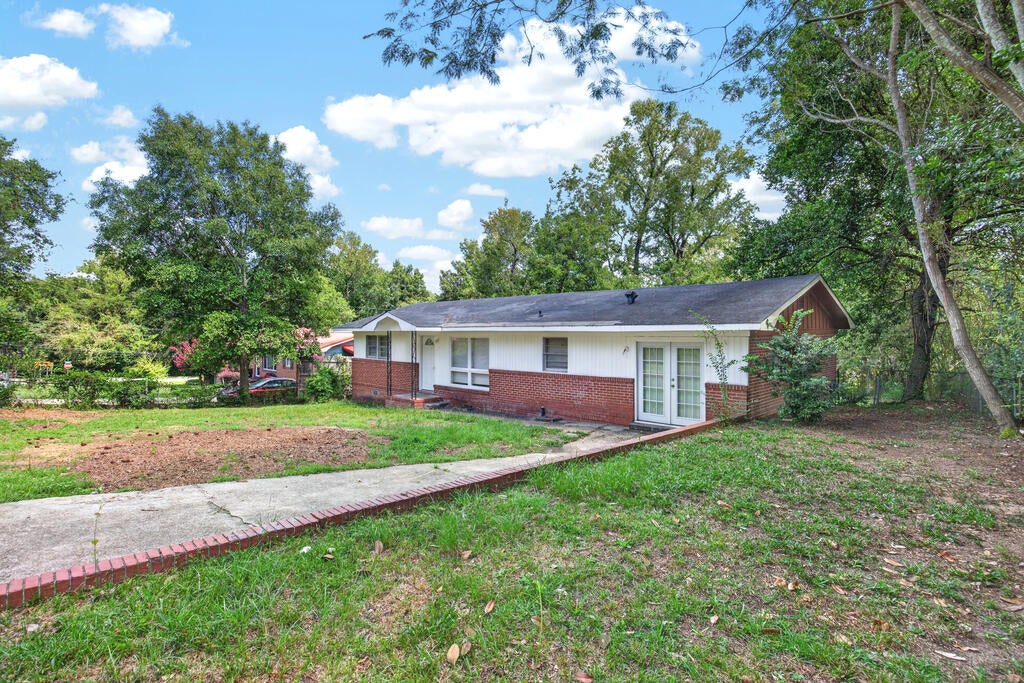 242 SIDNEY DRIVE