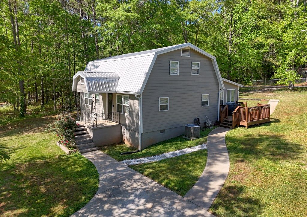 Photo of 51 Cedar Circle, WEST POINT, GA 31833 (MLS # 231392)