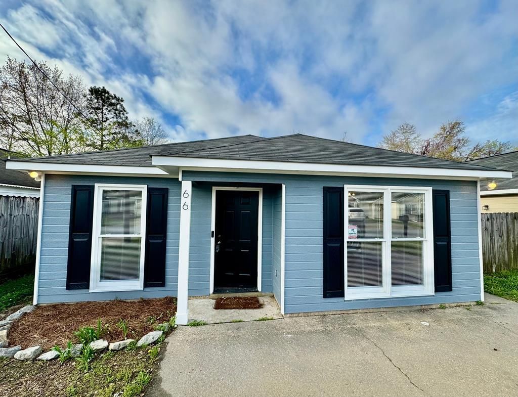 Photo of 66 Ryan Loop, PHENIX CITY, AL 36869 (MLS # 230829)