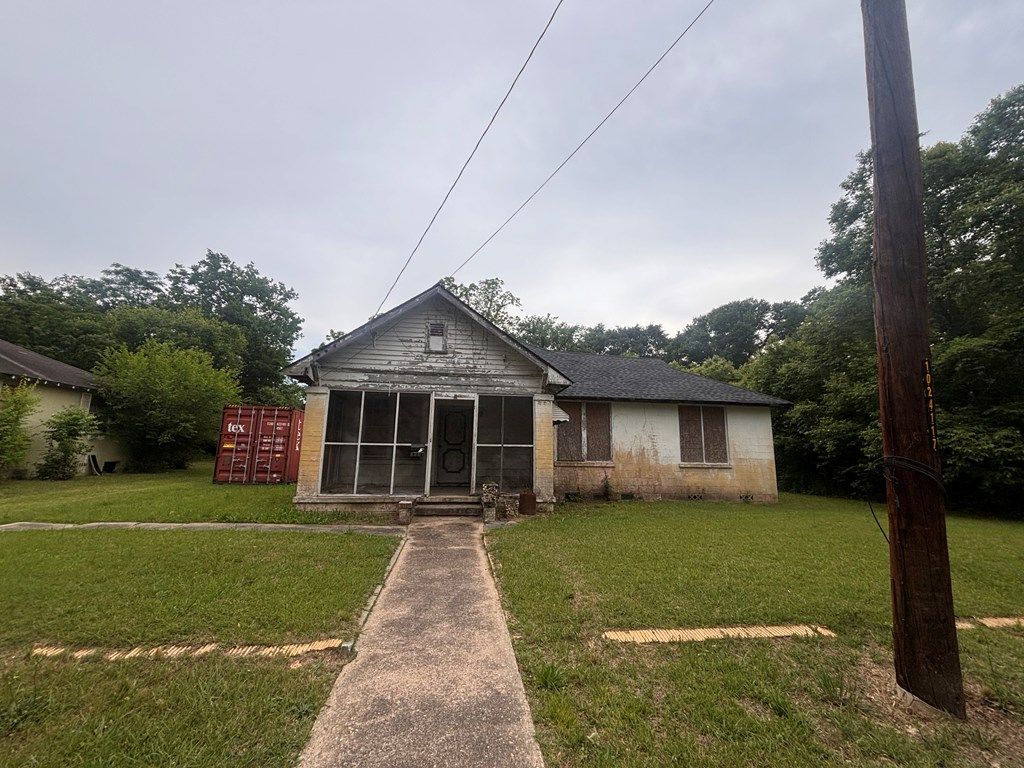 Photo of 2918 9th Street, COLUMBUS, GA 31906 (MLS # 231673)