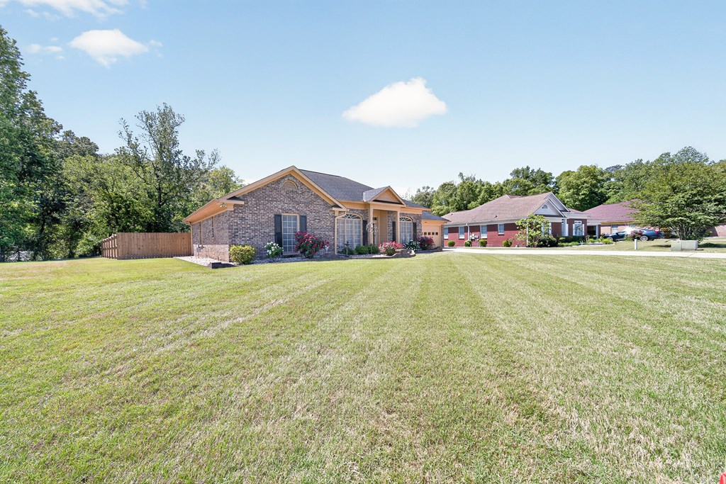 5545 CHATHAM WOODS DRIVE