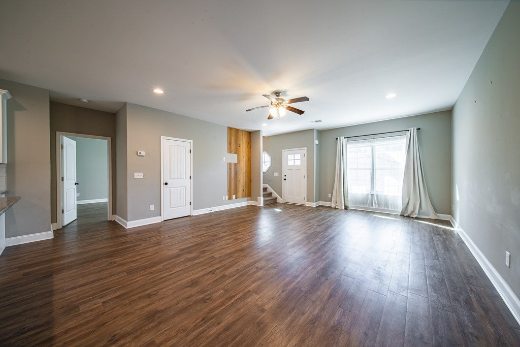 402 LEE ROAD 2203