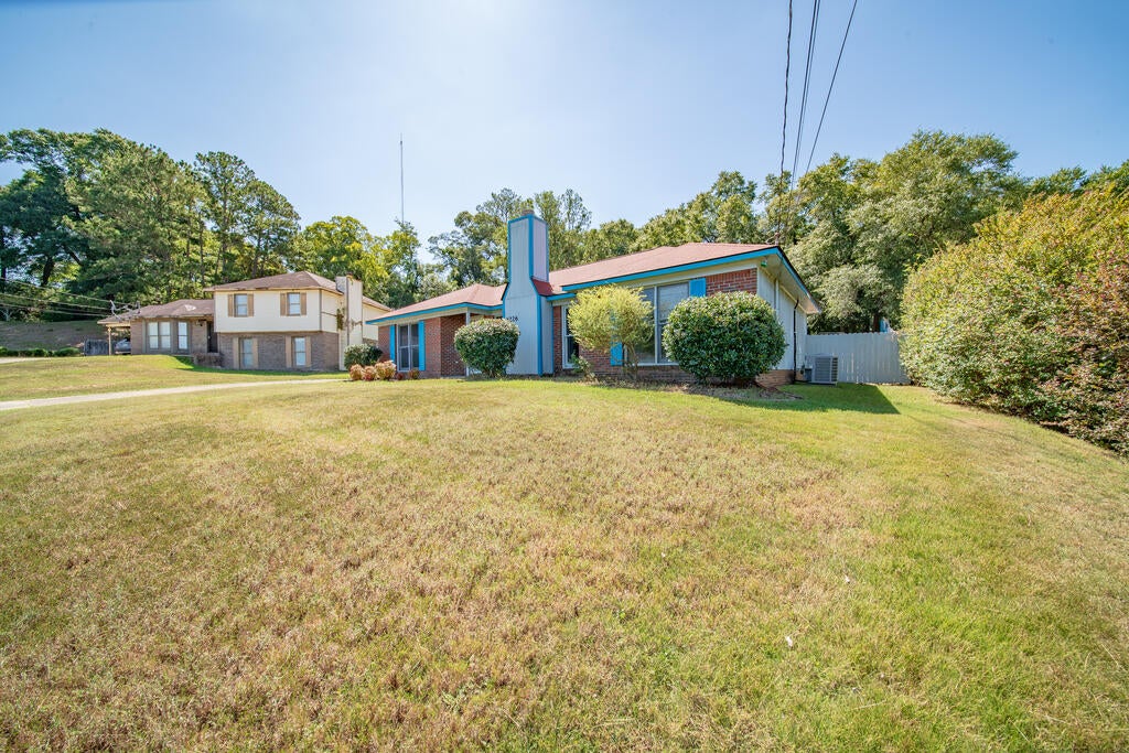 6226 GEORGETOWN DRIVE