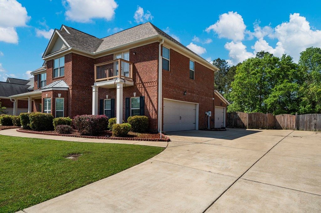 Photo of 1 Kenny's Court, FORT MITCHELL, AL 36856 (MLS # 231409)
