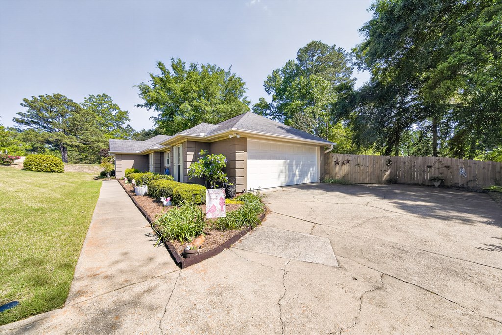 6648 SPRINGLAKE DRIVE