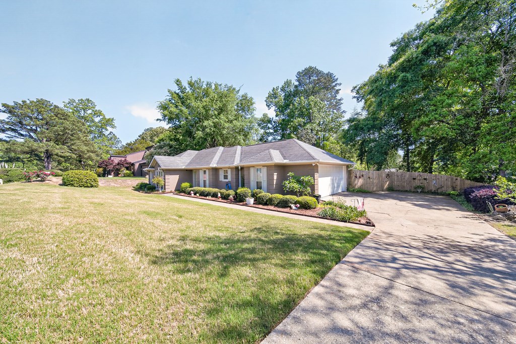 6648 SPRINGLAKE DRIVE