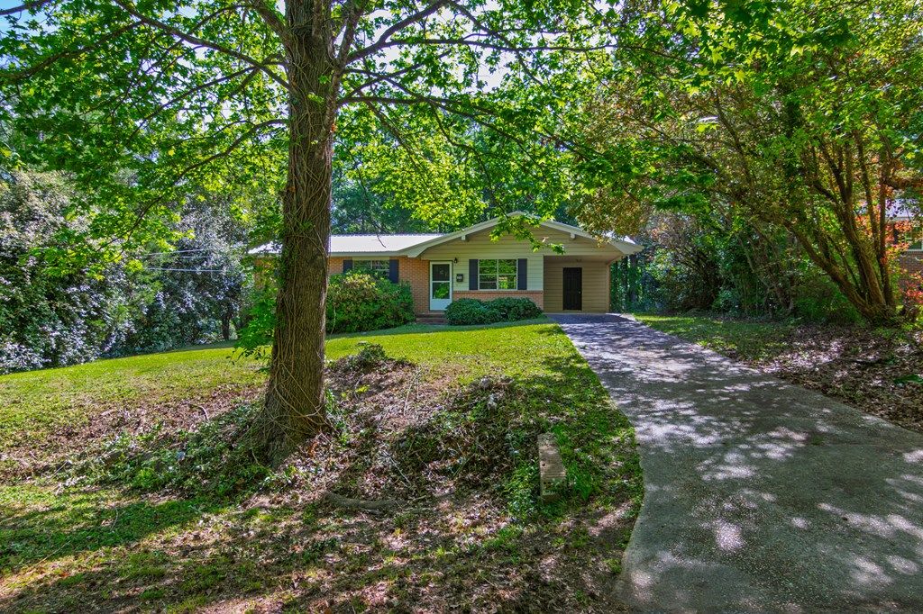 Photo of 505 Chafin Drive, MANCHESTER, GA 31816 (MLS # 231110)