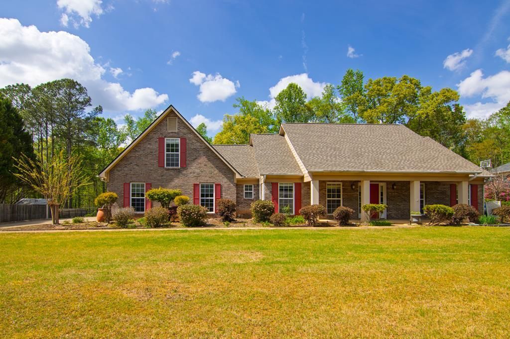 Photo of 476 Wildwood Plantation Drive, CATAULA, GA 31804 (MLS # 230849)