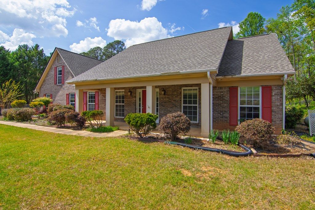 Photo of 476 Wildwood Plantation Drive, CATAULA, GA 31804 (MLS # 230849)