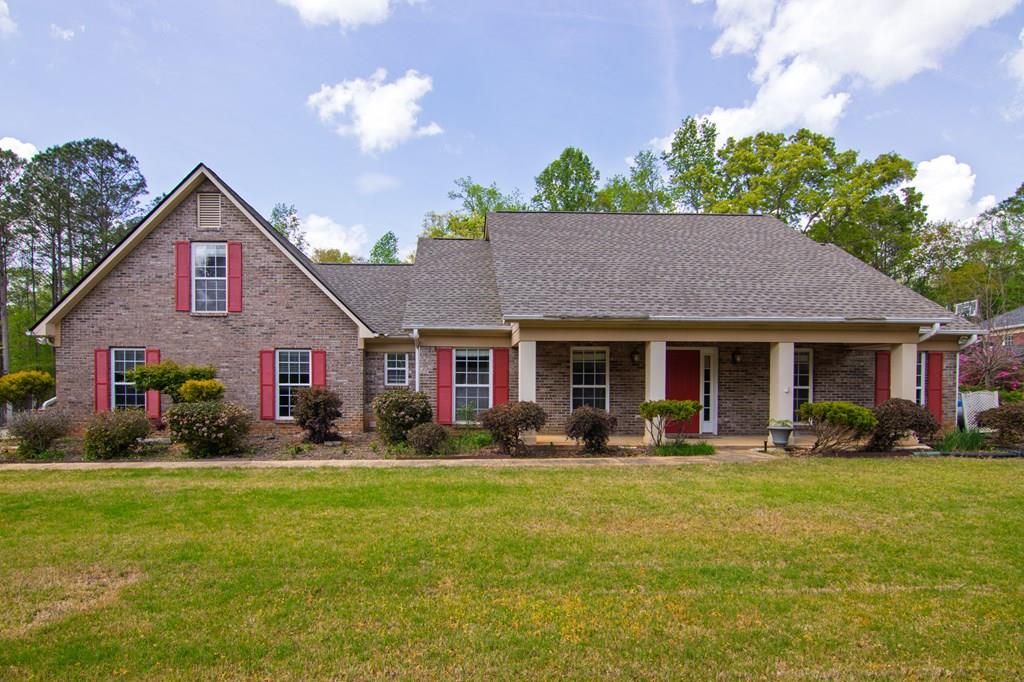 Photo of 476 Wildwood Plantation Drive, CATAULA, GA 31804 (MLS # 230849)