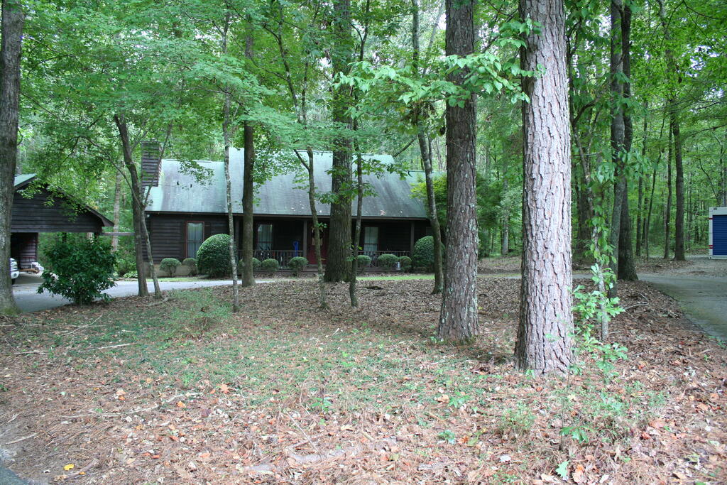 404 LINCOLN LANE